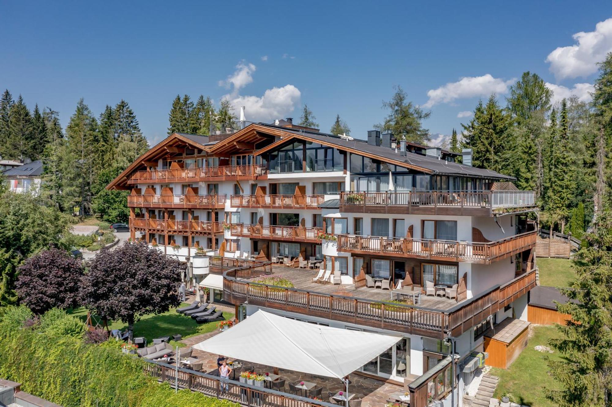 Natur & Spa Hotel Laerchenhof Seefeld in Tirol Extérieur photo